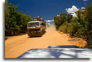 Taxi-brousse::Ifaty, Madagascar::