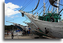 Sea port of Paotere::Makassar, Sulawesi Indonesia::