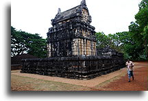 Nalanda Gedige::Buddist Temples, Sri Lanka::