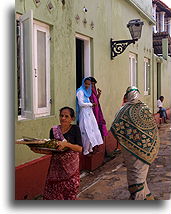 Women in Galle::Galle, Sri Lanka::