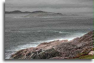 Mist Around the Islands::Battle Harbour, Labrador, Kanada::