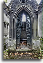 Pere Lachaise Cemetery