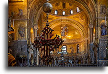 Central Nave::Venice, Italy::