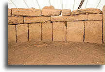 Inner wall::Mnajdra, Malta::