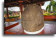 Stone Head #2::La Democracia, Guatemala::