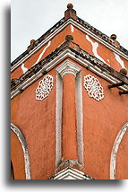 Arco del Carmen::San Cristóbal de las Casas, Chiapas, Mexico::