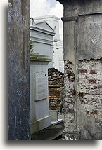 Labyrinth of Tombs::New Orleans, Louisiana, United States::