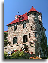 Singer Castle