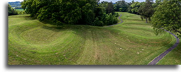 Giant Snake::Serpent Mound, Ohio, USA::