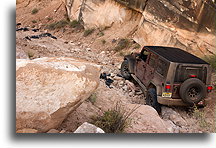 Climbing Down the Bobbys Hole #1::Beef Basin, Utah, USA::