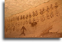 Rock Art - Palms::Needle District in Canyonlands, Utah, USA::